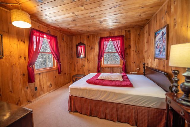 48 Upper Highlands Loop, Dover, VT 05356