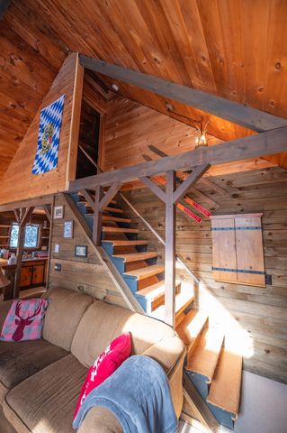 48 Upper Highlands Loop, Dover, VT 05356