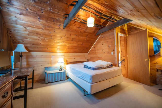 48 Upper Highlands Loop, Dover, VT 05356