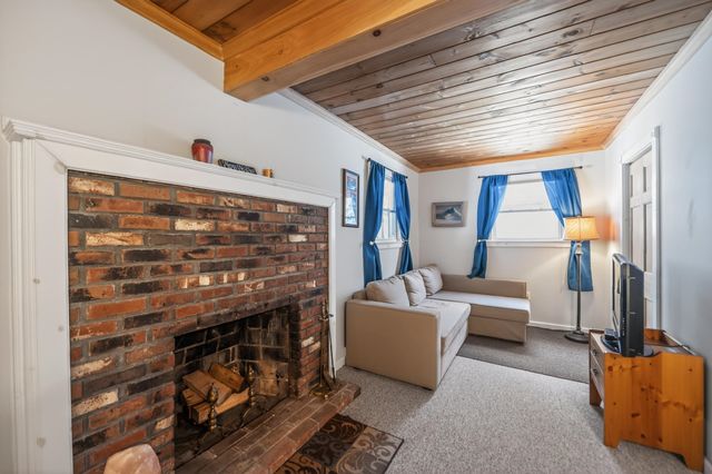 48 Upper Highlands Loop, Dover, VT 05356