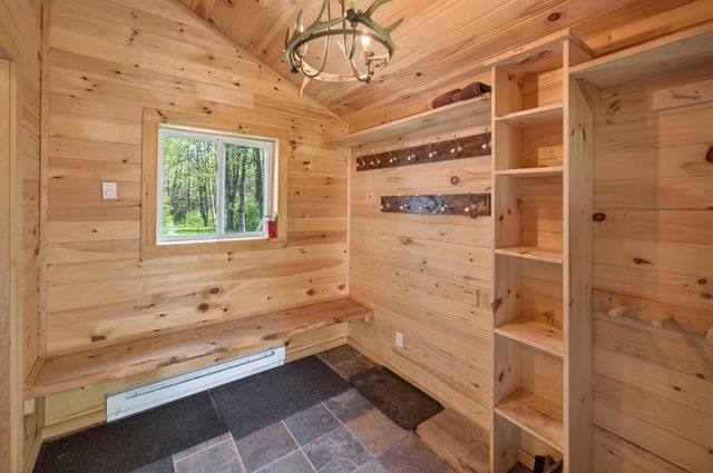 48 Upper Highlands Loop, Dover, VT 05356