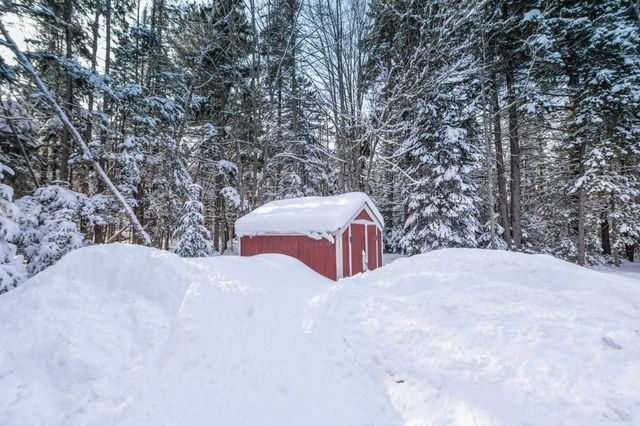 48 Upper Highlands Loop, Dover, VT 05356