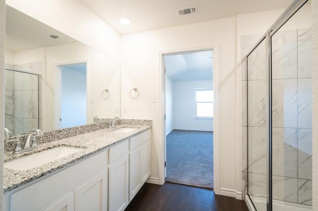 608 Double Vision RD, Jarrell, TX 76537