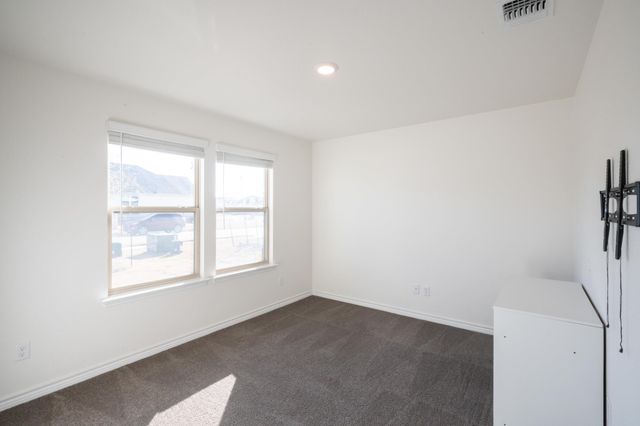 608 Double Vision RD, Jarrell, TX 76537