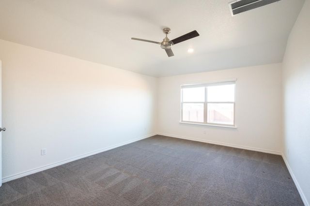 608 Double Vision RD, Jarrell, TX 76537