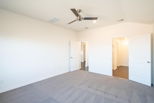 608 Double Vision RD, Jarrell, TX 76537