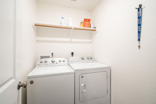 608 Double Vision RD, Jarrell, TX 76537