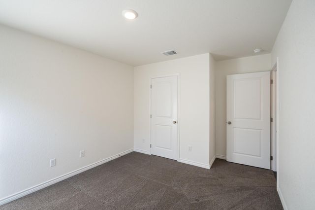 608 Double Vision RD, Jarrell, TX 76537