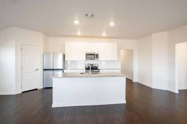 608 Double Vision RD, Jarrell, TX 76537