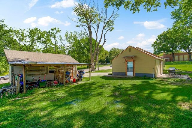 1540 N Noland Road, Independence, MO 64050