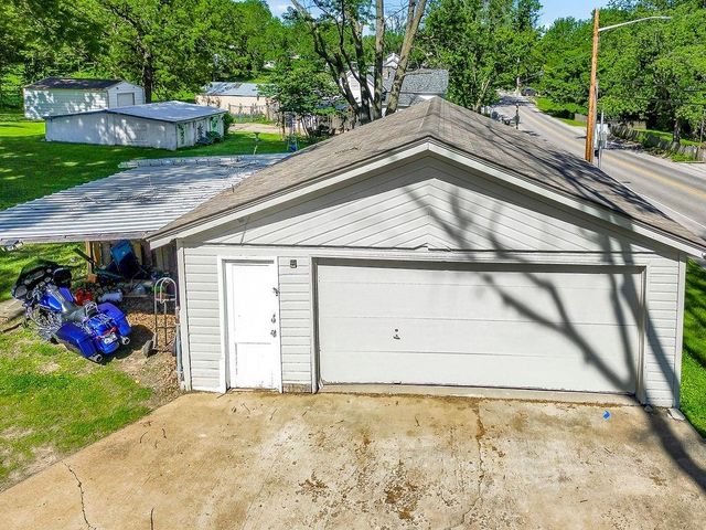 1540 N Noland Road, Independence, MO 64050