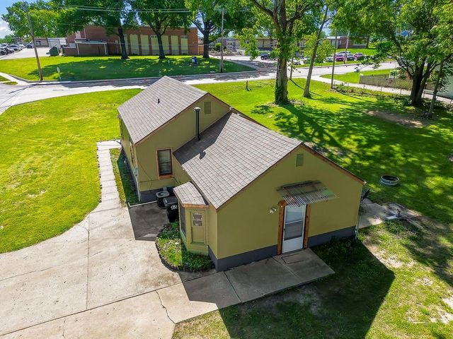 1540 N Noland Road, Independence, MO 64050