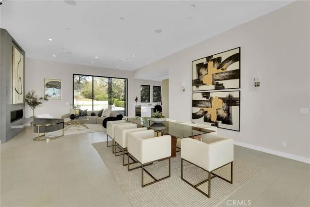 2341 Zorada Court, Los Angeles, CA 90046