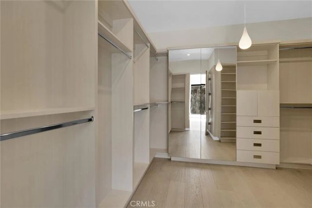 2341 Zorada Court, Los Angeles, CA 90046