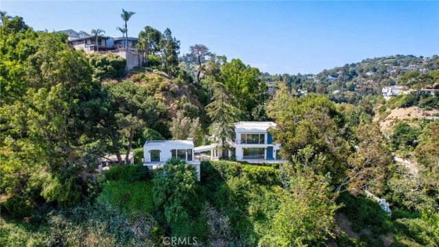 2341 Zorada Court, Los Angeles, CA 90046