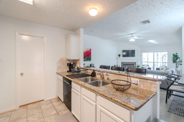 8051 Bay Branch Drive 234, The Woodlands, TX 77382