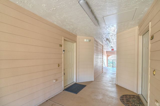 8051 Bay Branch Drive 234, The Woodlands, TX 77382