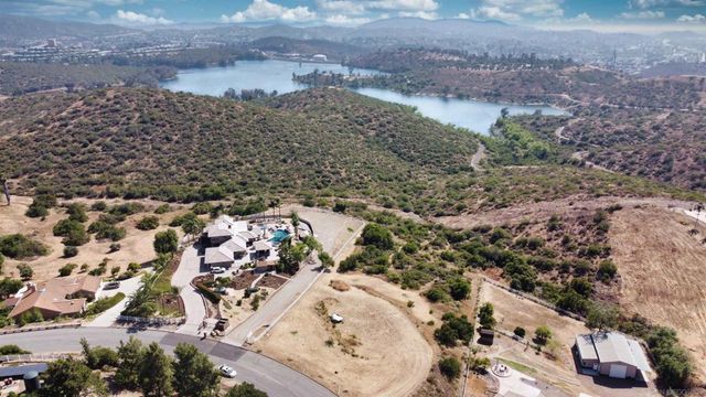 15530 SLEEPY CREEK RD, El Cajon, CA 92021