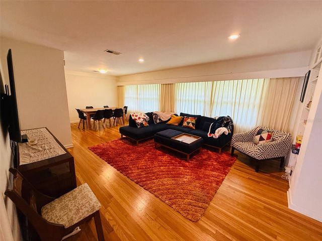 3028 NW 1ST AVENUE, Gainesville, FL 32607