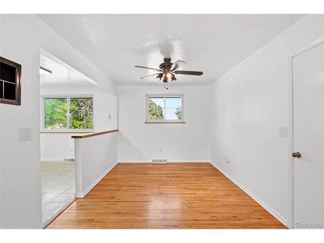 614 S Worchester St, Aurora, CO 80012