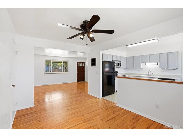 614 S Worchester St, Aurora, CO 80012