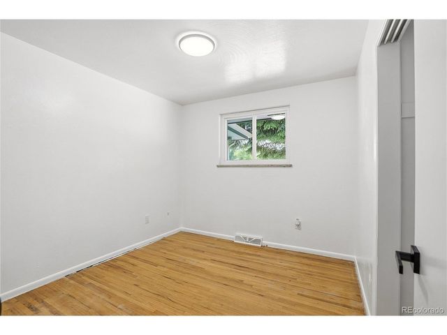 614 S Worchester St, Aurora, CO 80012