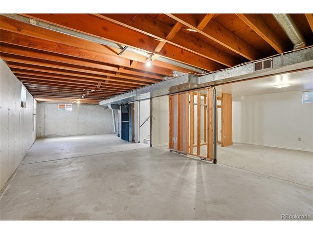 614 S Worchester St, Aurora, CO 80012