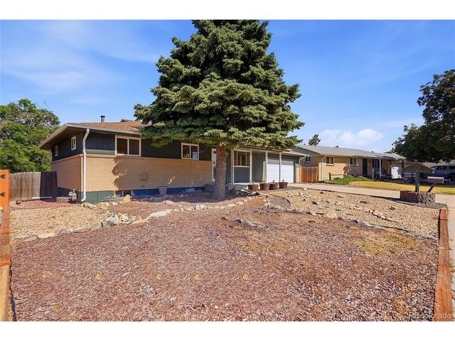 614 S Worchester St, Aurora, CO 80012