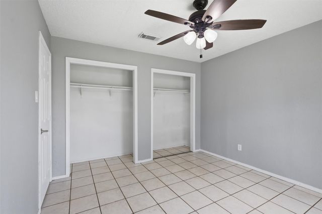 3831 Derbyhall Drive, Houston, TX 77066