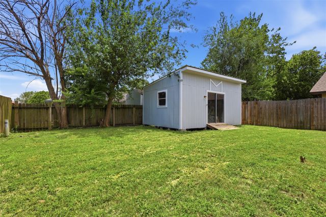 3831 Derbyhall Drive, Houston, TX 77066
