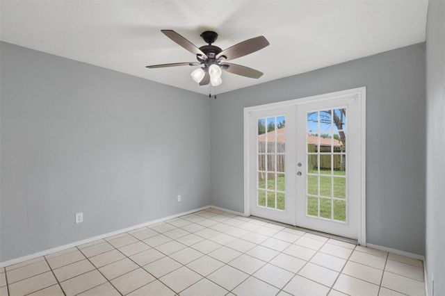 3831 Derbyhall Drive, Houston, TX 77066