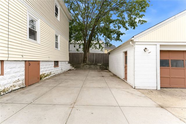 9 Octavia Street, Providence, RI 02909