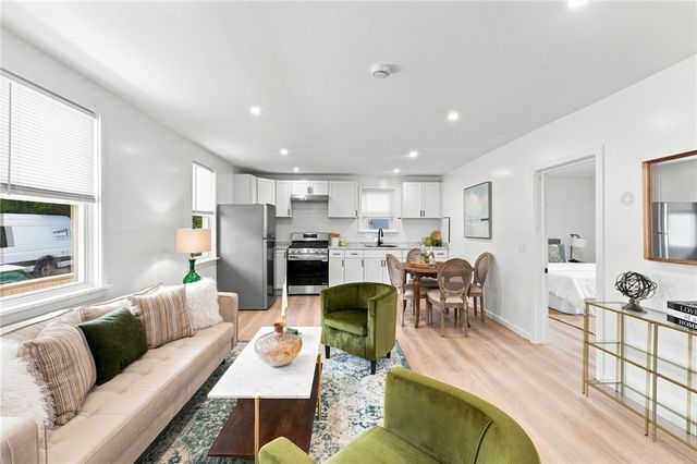 9 Octavia Street, Providence, RI 02909