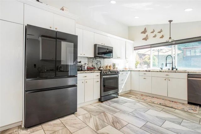 18810 Kirkcolm Lane, Porter Ranch, CA 91326