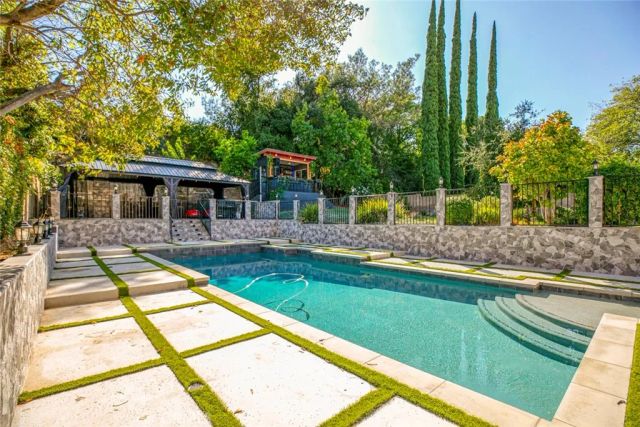 18810 Kirkcolm Lane, Porter Ranch, CA 91326