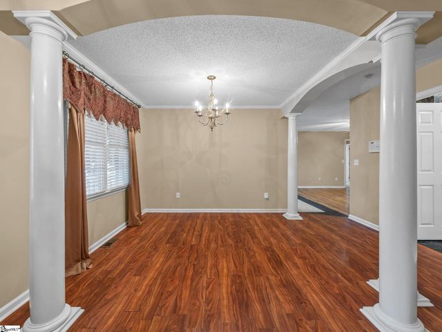 353 Round Ridge Road, Spartanburg, SC 29302