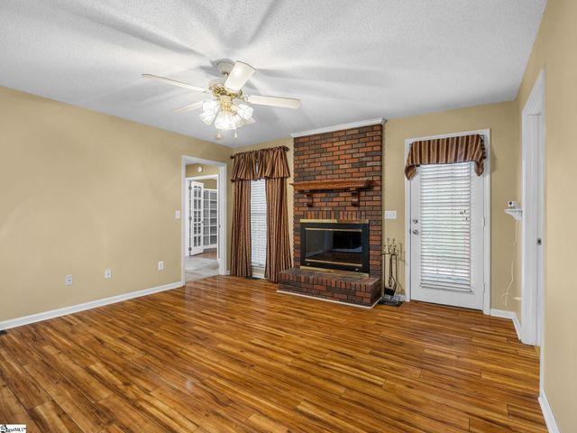 353 Round Ridge Road, Spartanburg, SC 29302
