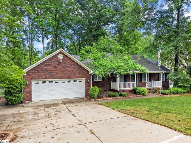 353 Round Ridge Road, Spartanburg, SC 29302