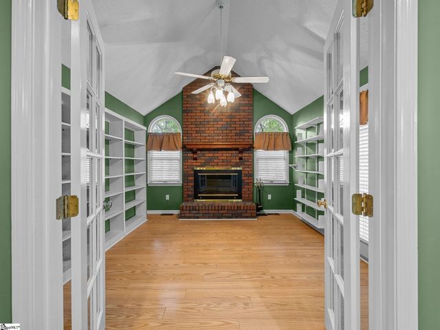 353 Round Ridge Road, Spartanburg, SC 29302