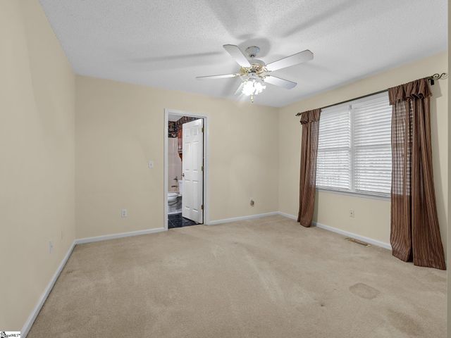 353 Round Ridge Road, Spartanburg, SC 29302