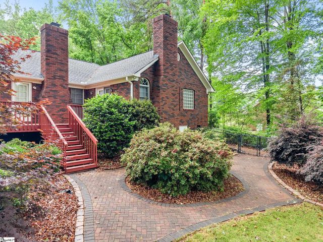 353 Round Ridge Road, Spartanburg, SC 29302