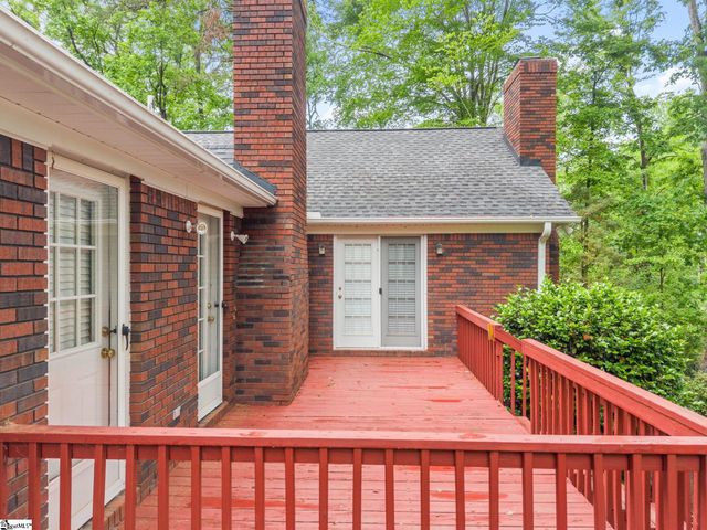 353 Round Ridge Road, Spartanburg, SC 29302
