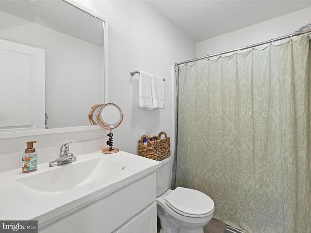 204 WHITE VIOLET WAY, Kearneysville, WV 25430