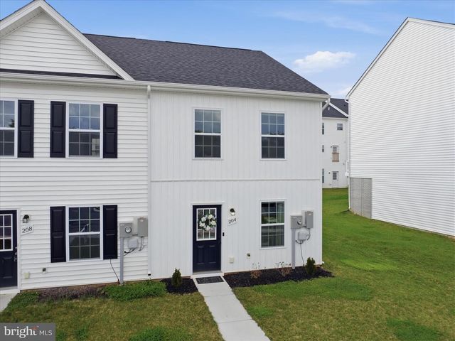 204 WHITE VIOLET WAY, Kearneysville, WV 25430