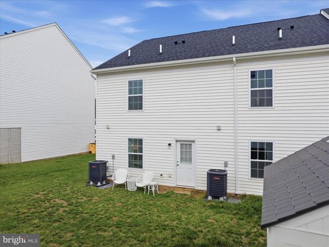 204 WHITE VIOLET WAY, Kearneysville, WV 25430