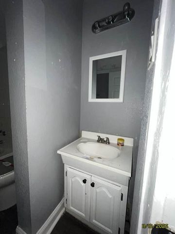 5301 Paseo Boulevard, Kansas City, MO 64110