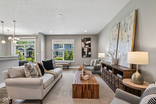 8294 Summit Peak Avenue, Fishers, IN 46038