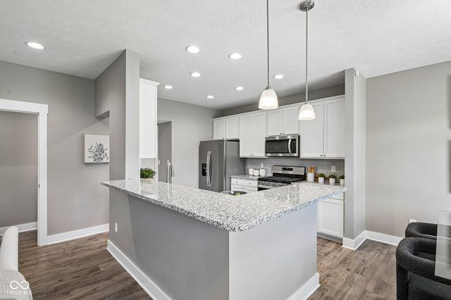 8294 Summit Peak Avenue, Fishers, IN 46038