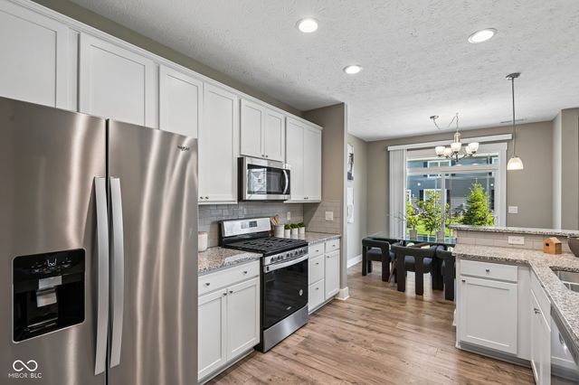8294 Summit Peak Avenue, Fishers, IN 46038