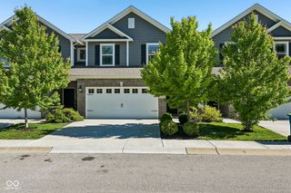 8294 Summit Peak Avenue, Fishers, IN 46038
